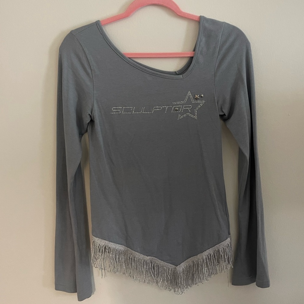 Size M Sculptor asymmetrical long sleeve top.